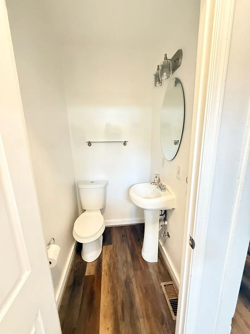 1624 Aliceanna St — Photo 3