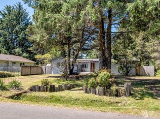 457 Centaurus Avenue SW, Ocean Shores, WA 98569