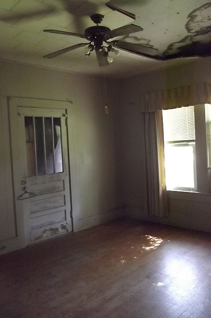1st image of 124 E Bolling Ave