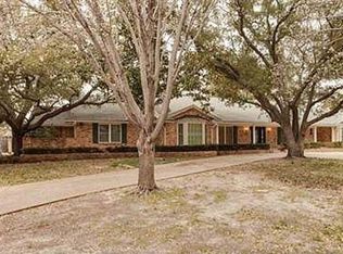 5131 Pebblebrook Dr, Dallas, TX 75229