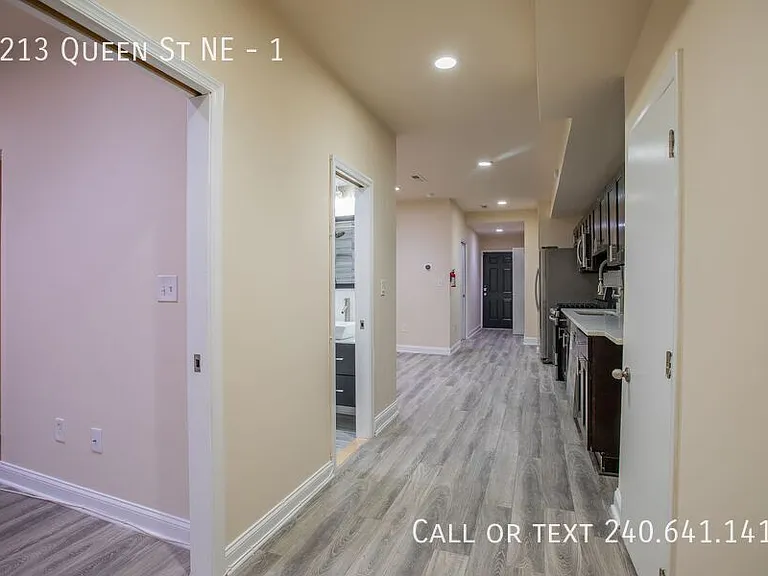 1213 Queen St NE #1 — Photo 8