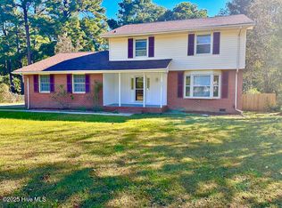 422 Pine Valley Road, Jacksonville, NC 28546