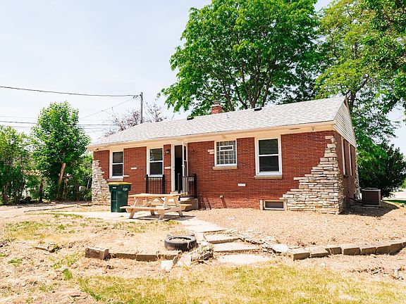 3rd image of 6622 S 27th St #1