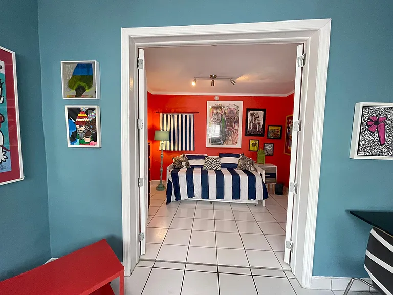 1151 SW 16th Ave — Photo 2