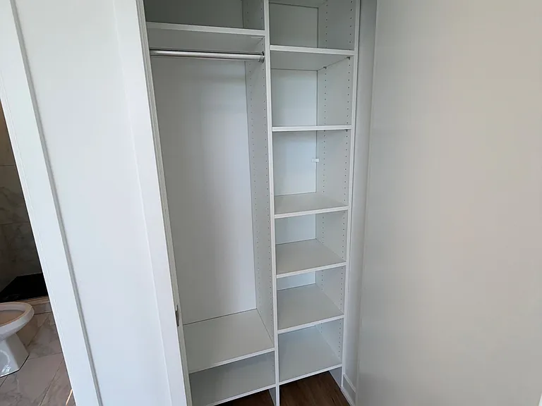 1660 Bloor St W #417 — Photo 12