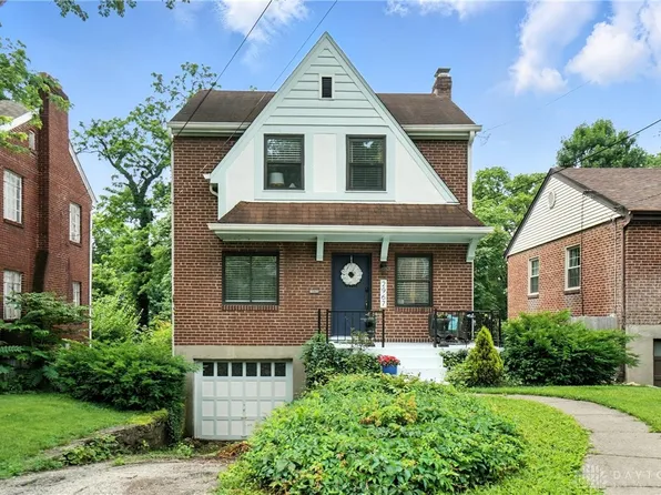 2967 Mapleleaf Ave, Cincinnati, OH 45212