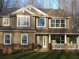 10740 Crackel Rd, Chagrin Falls, OH 44023