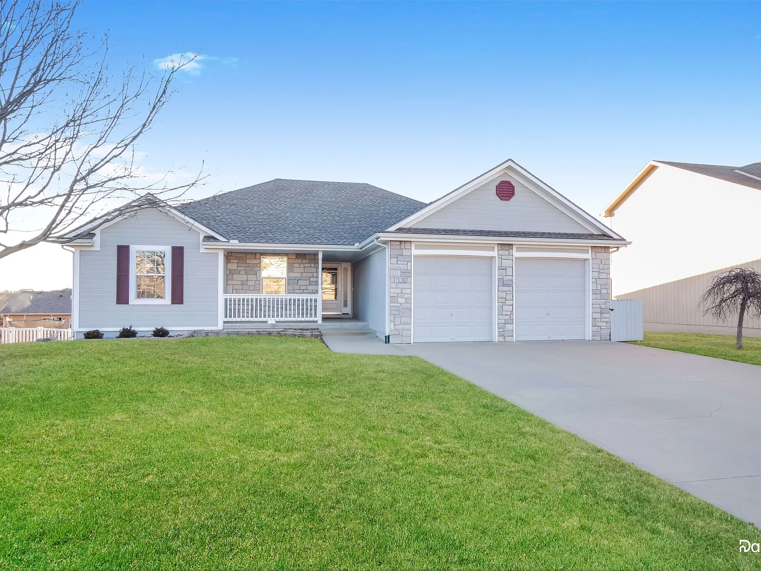 4 bed, 3.0 bath, 3148 sqft, $2,850 — Photo 2