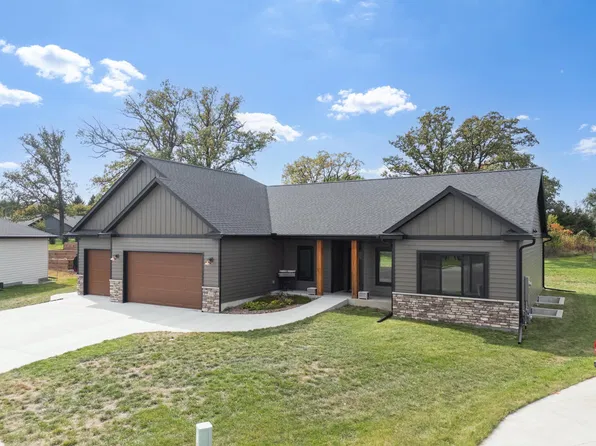 1033 Eagle Vista Ln, Lake City, MN 55041
