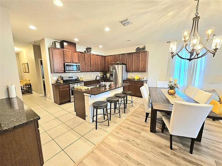 15267 Honeybell Dr — Photo 3