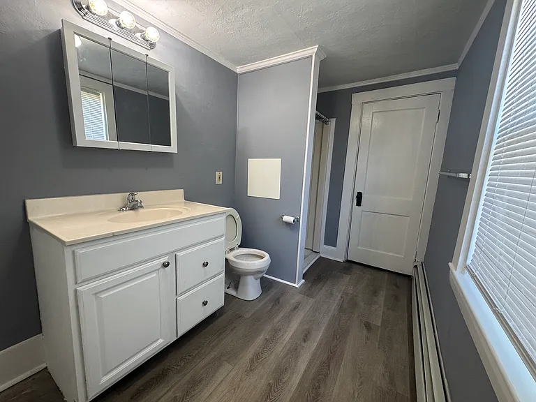 904-906 Sandwich Rd — Photo 11