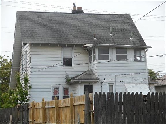 5th image of 2154 Sullivant Ave