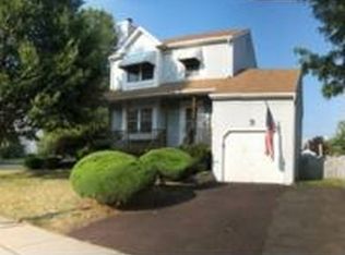 1054 Village Dr, Croydon, PA 19021