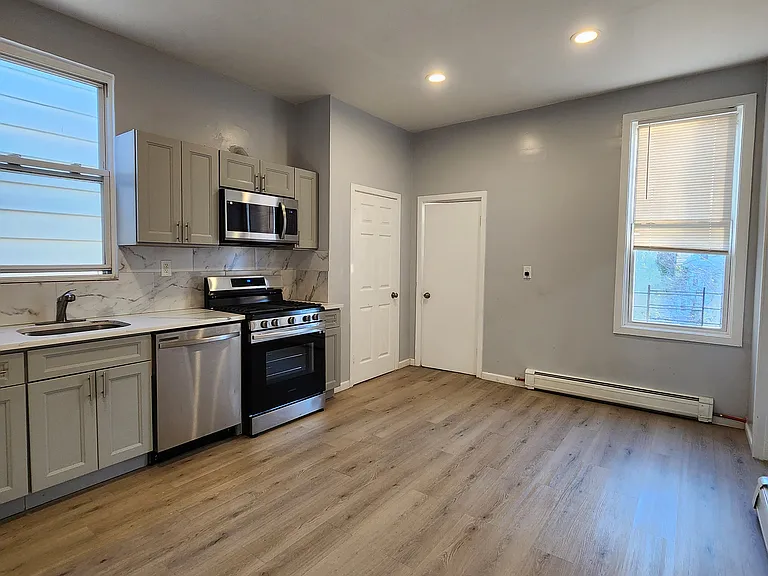 23 Stevens Ave #2 — Photo 29