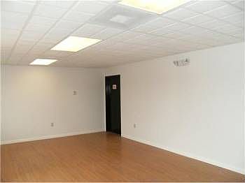 2nd image of 5100 NE 12th Ave