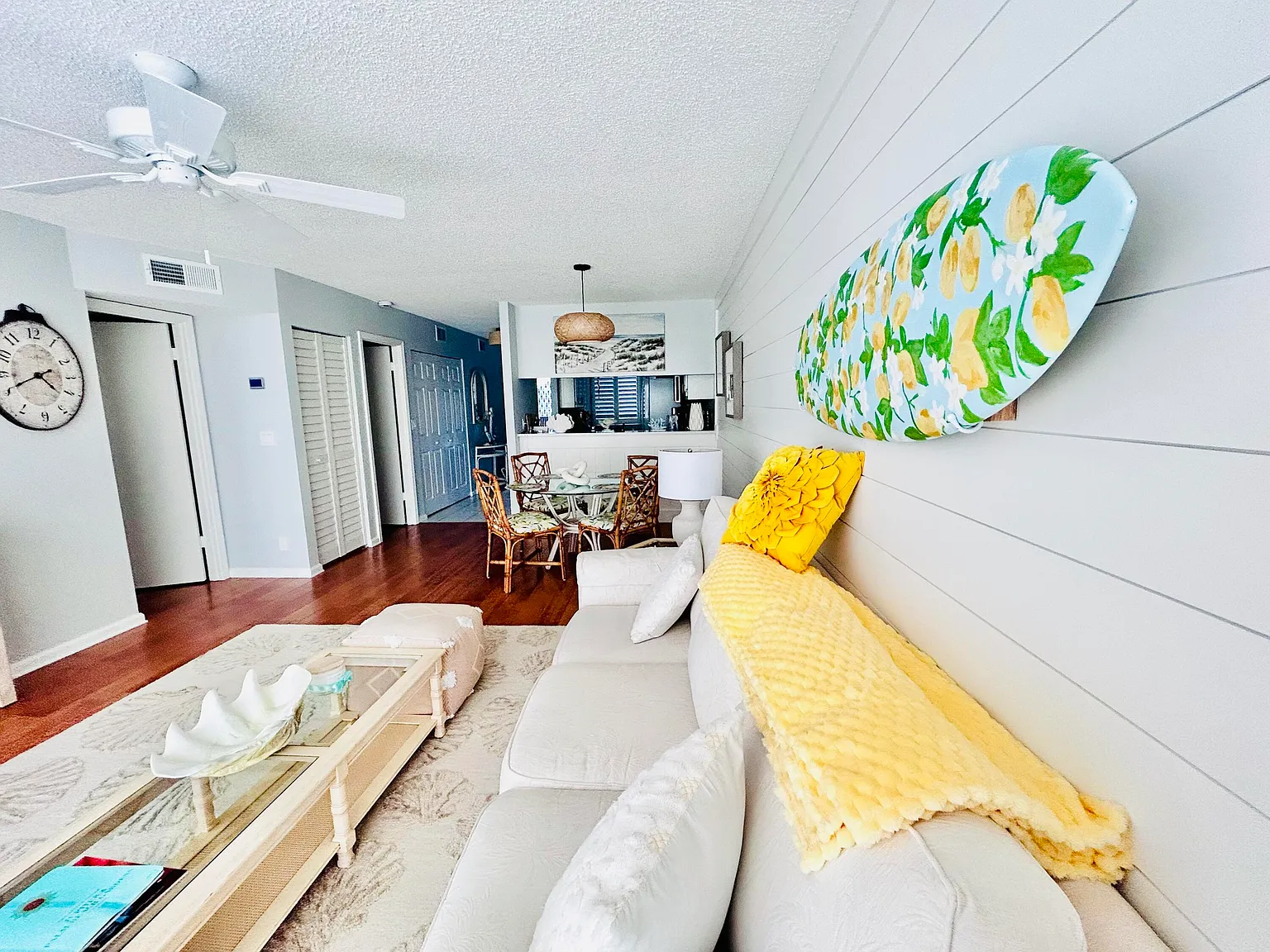 2 bed, 2.0 bath, 1056 sqft, $8,000 — Photo 4