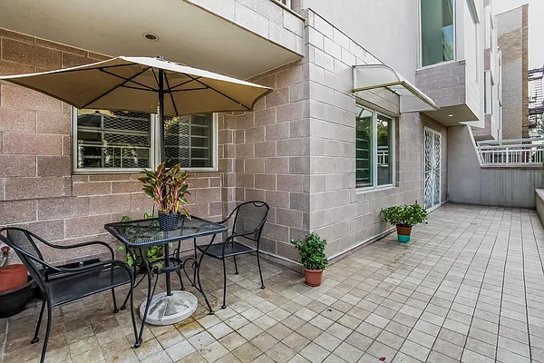 Sold by Fillmore | media 4