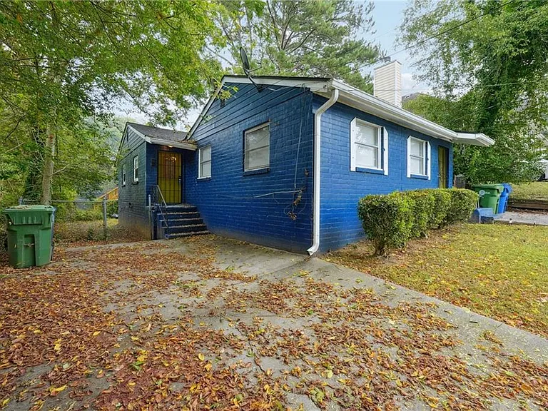 324 Brooks Ave #A — Photo 1