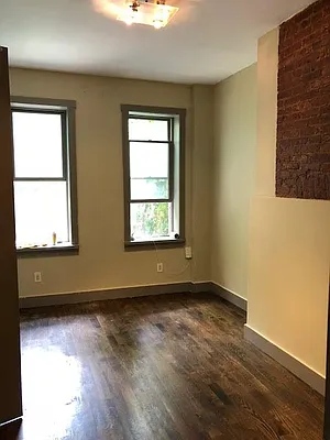 Rented by Lang Realty LLC | media 3