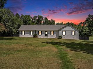 155 Woodall Ln, Barnesville, GA 30204