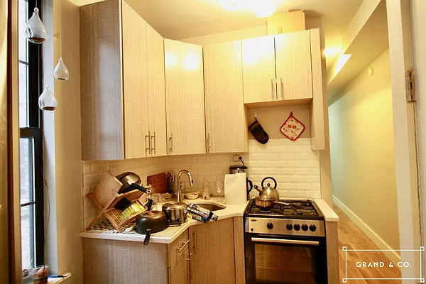 Rented by Grand & Co. | media 47