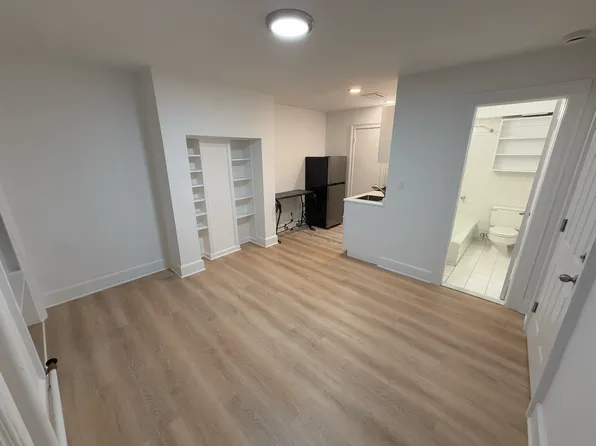 34 Beekman Place image 2 of 8