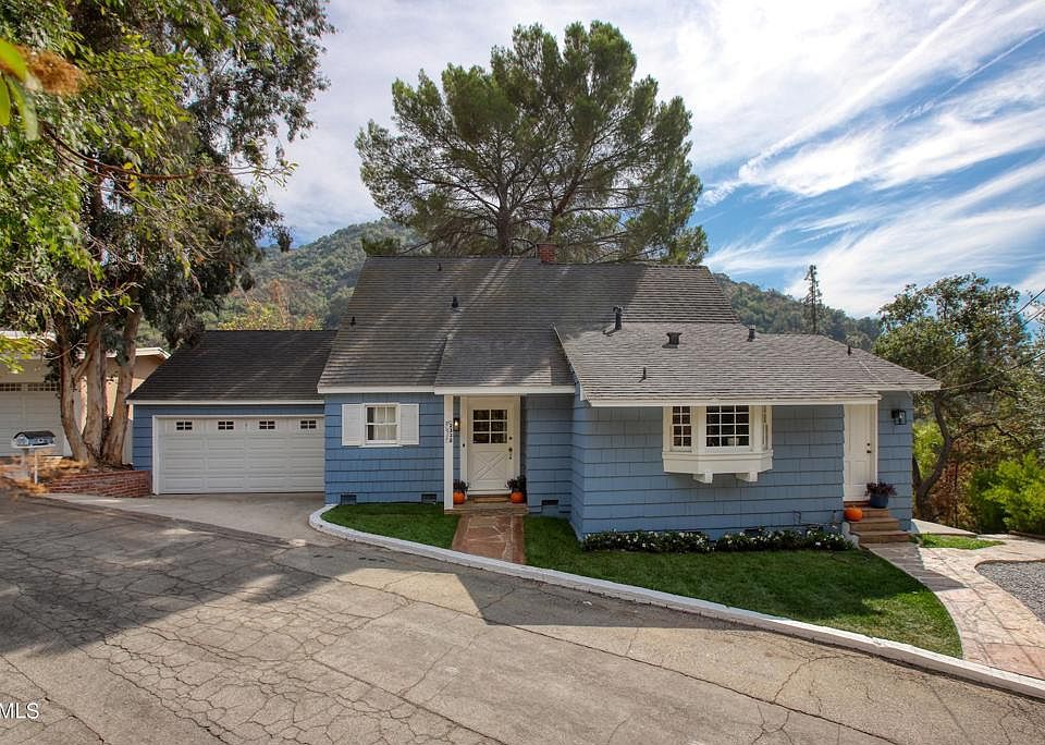 1st image of 2338 Cascadia Dr