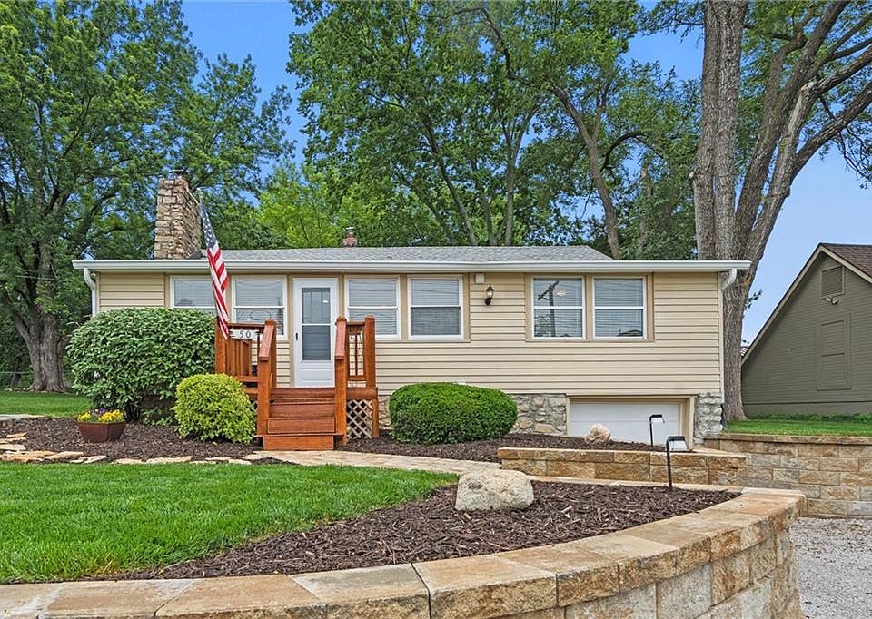1st image of 50 Emerald Shore Dr