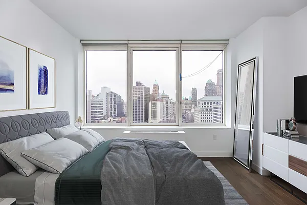 Rented by Halstead Real Estate | media 16