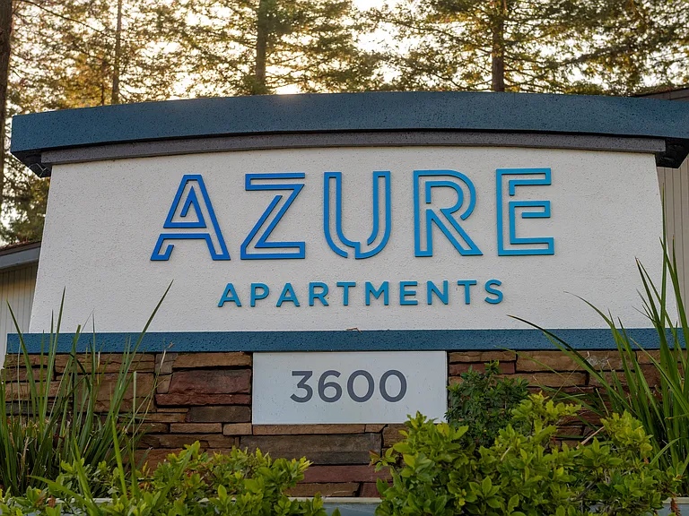 Azure — Photo 126