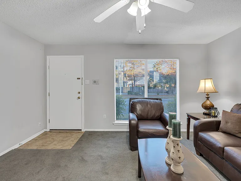 Windsong Apartments — Photo 53