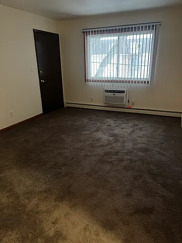 217 Kilbourne St #4 Photo 1