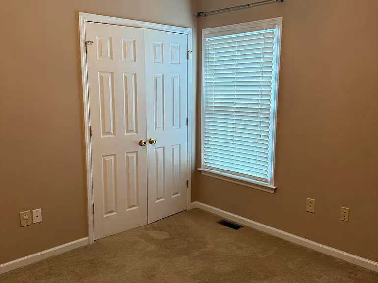 3652 Fair Ridge Dr — Photo 11