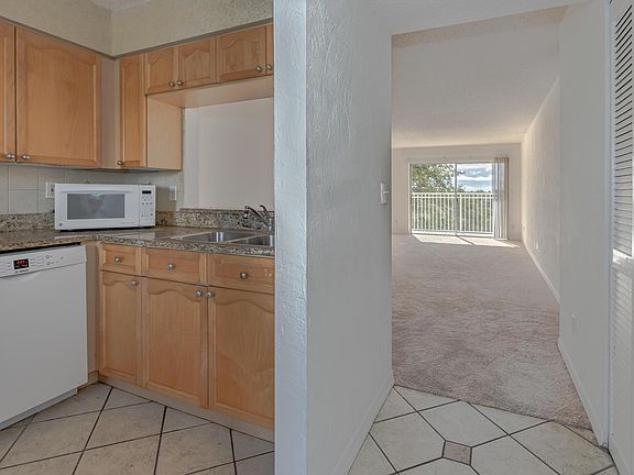5th image of 145 N Halifax Ave APT 501