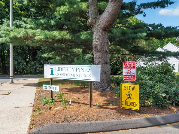 4 Liberty Street #4, Ansonia, CT 06401