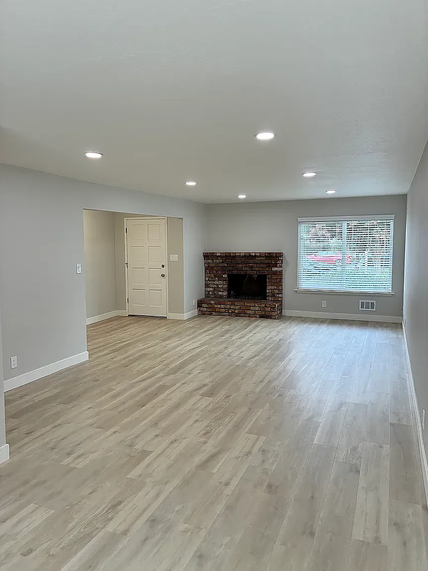 3 bed, 1200 sqft, $1,325 — Photo 4