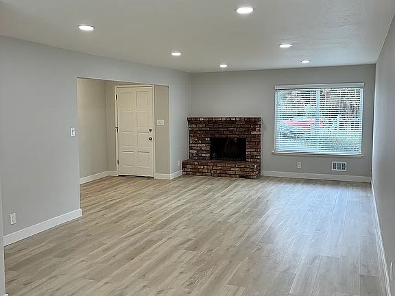 4th image of 2322 Homestead Rd #11