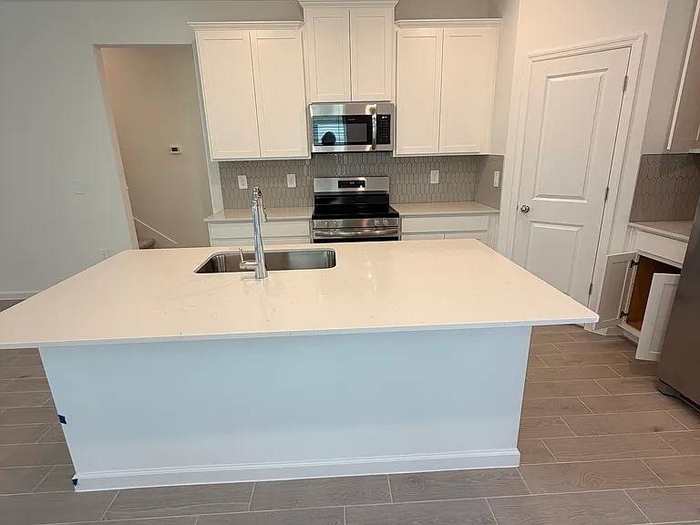 8788 SW 67th Ct — Photo 2