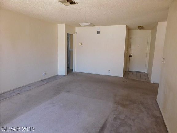 5th image of 1609 Stoneybrook Dr