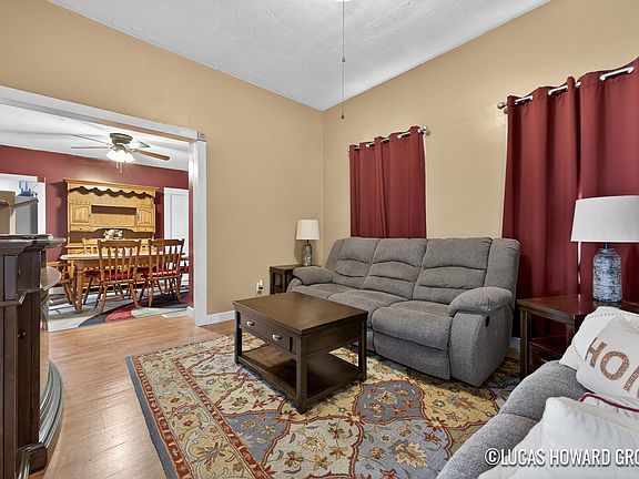 3rd image of 529 N Michigan Ave
