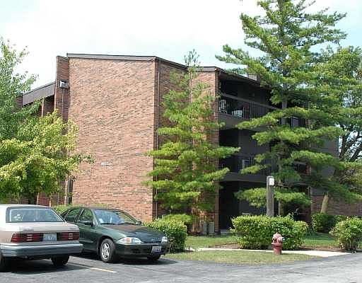 1st image of 14522 S Linder Ct #Penthouse 4