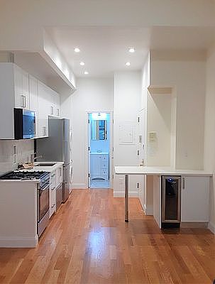 1st image of 306 E 49th St APT 5B