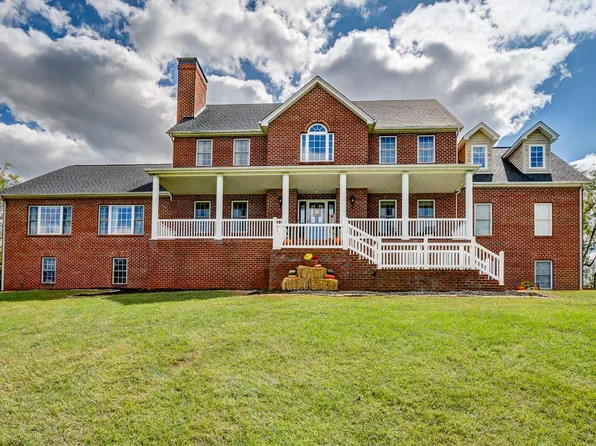 1660 Rocky Branch Dr, Forest, VA 24551