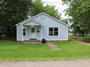 710 E Short 6th St, Hope, AR 71801