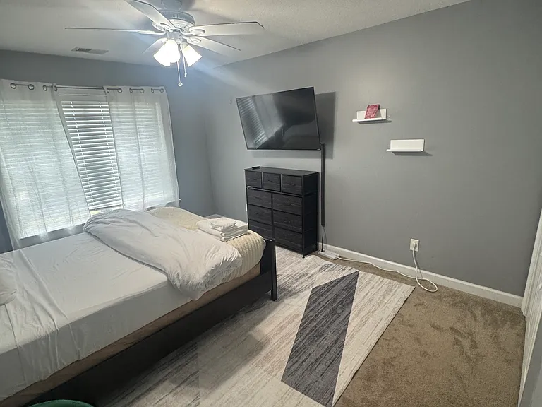 5585 Frog Pond Ln — Photo 12