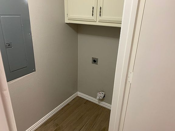 4th image of 118 Graystone Pl
