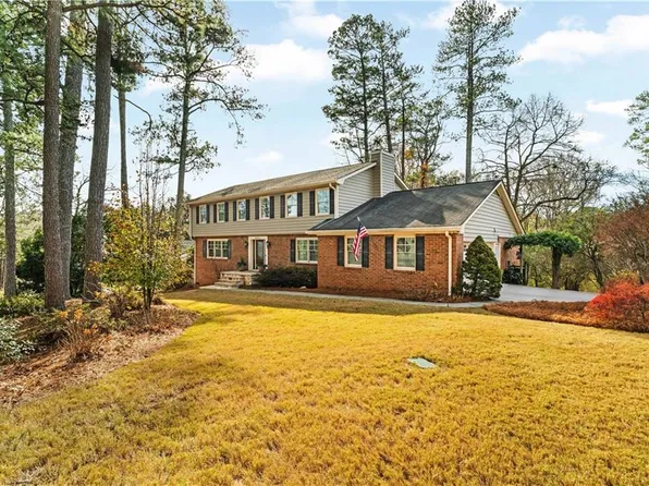 3011 Castleton Way, Marietta, GA 30062