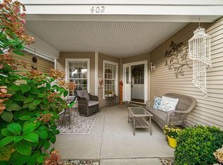 402 Greenbrier Ln, Lowell, IN 46356