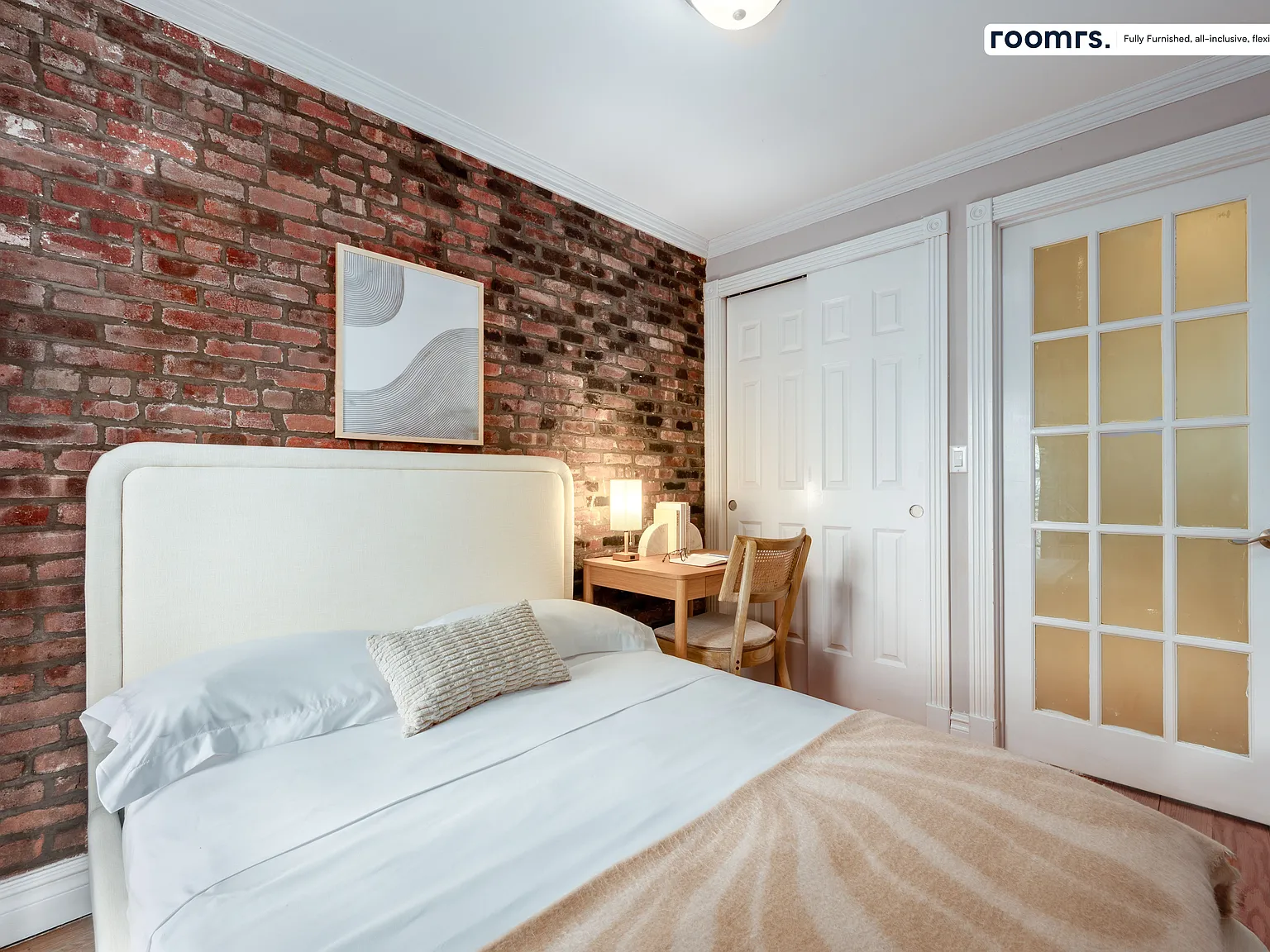 3 bed, 499 sqft, $2,919 — Photo 2