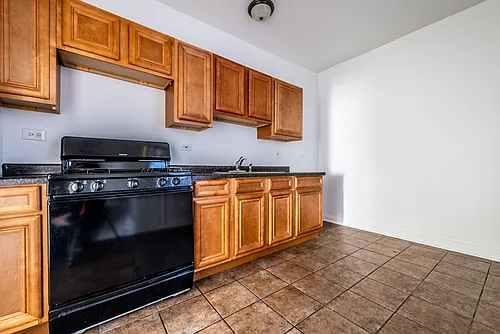 1236 S Lawndale Photo 1